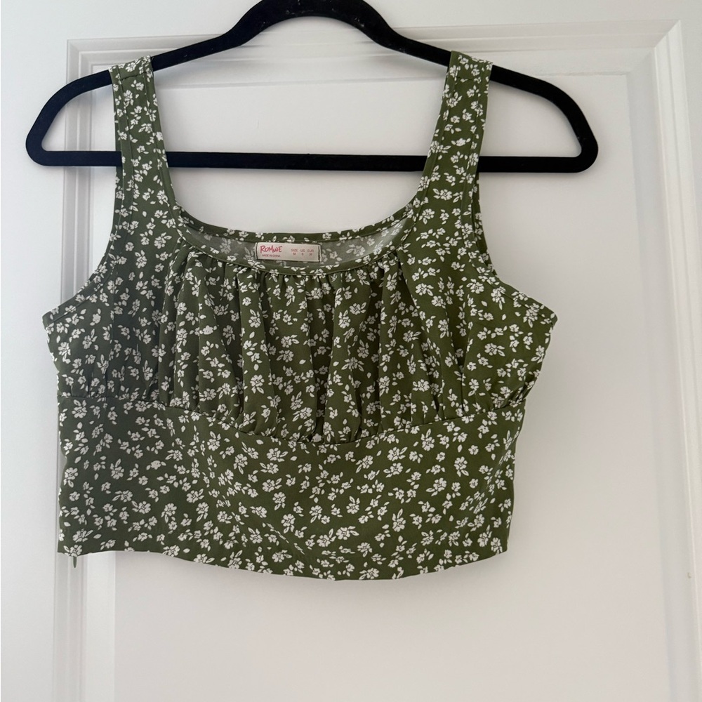 ROMWE Olive Floral Crop Top